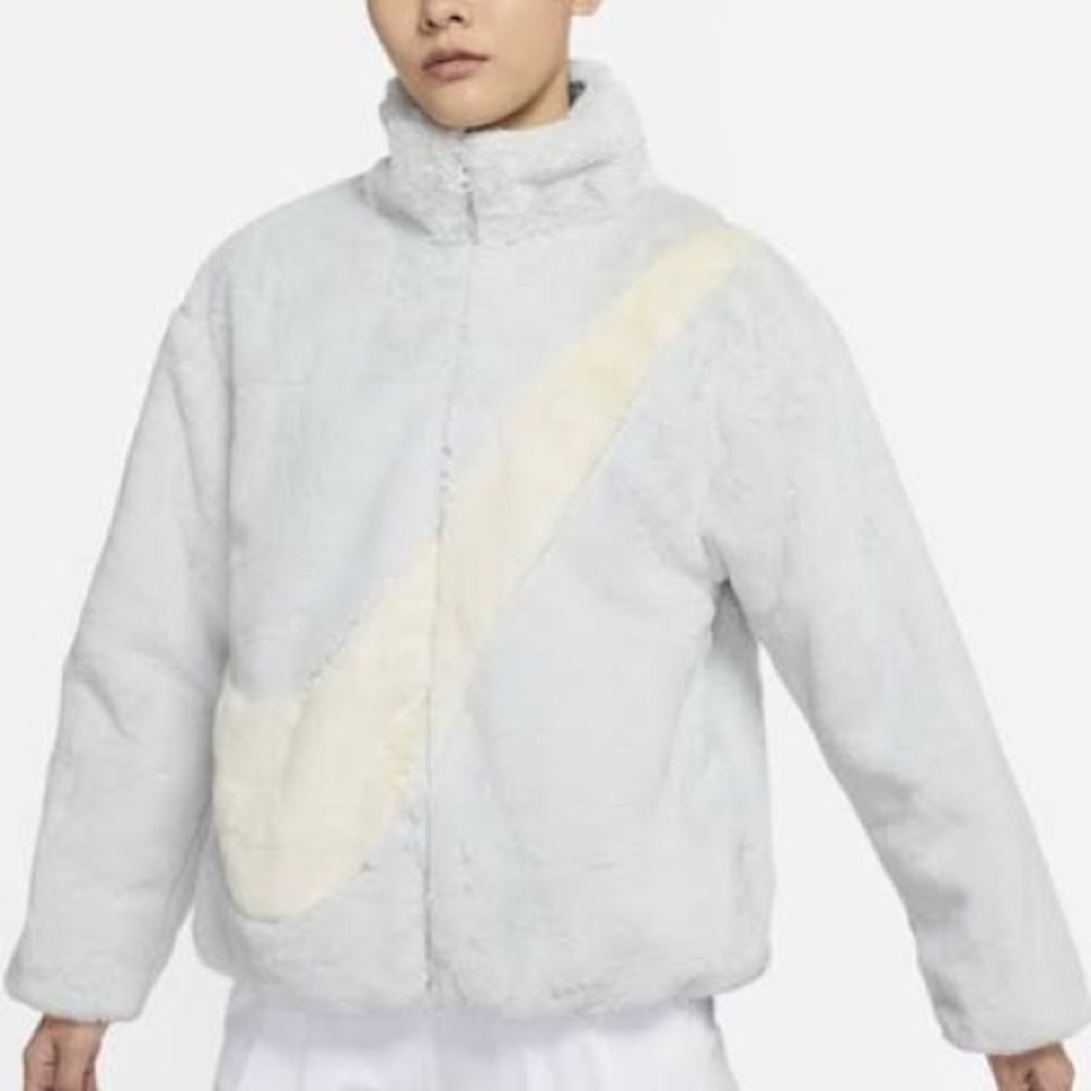 Nike Sportswear Swoosh Logo Jacket